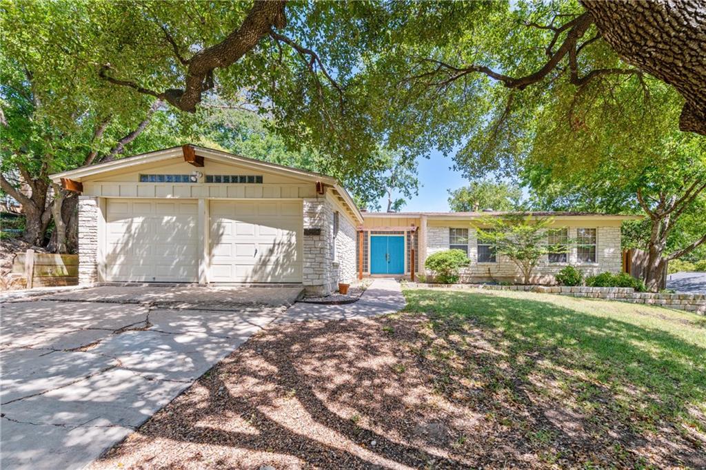 2506 Cedarview Dr - Photo 1