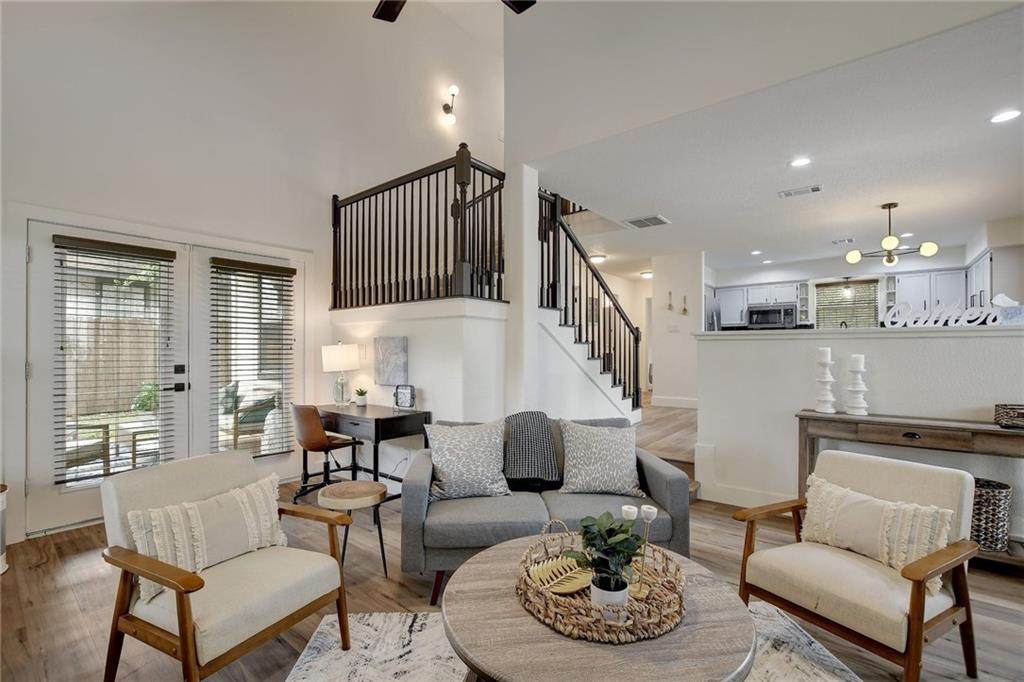 343 Shady Bluff Dr - Photo 1