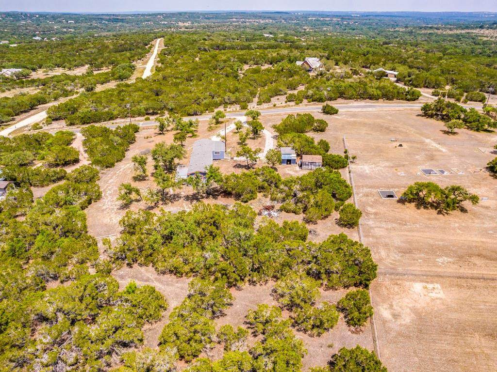 1402 Bell Springs Rd - Photo 1