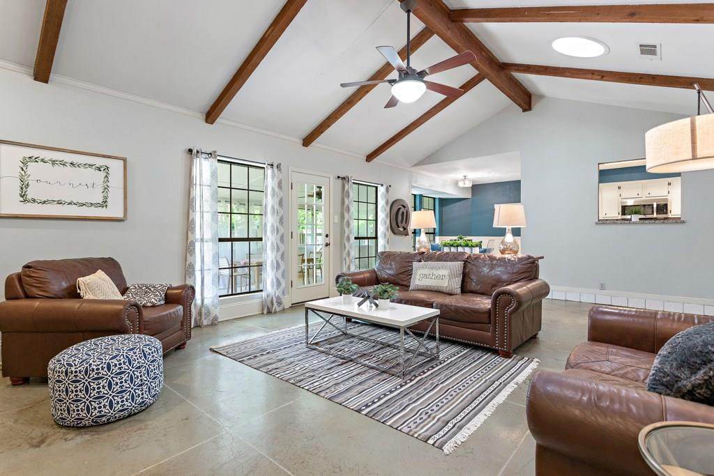 7101 Loch Lommond St - Photo 1
