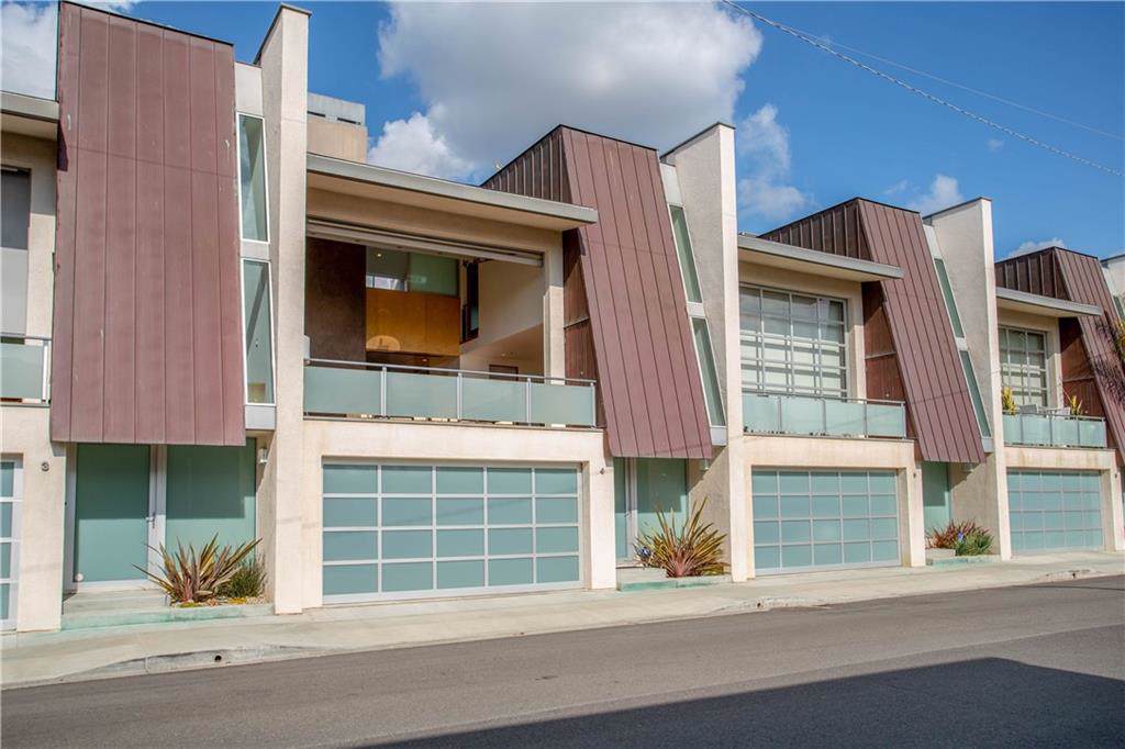 741 Mildred Ave - Photo 1