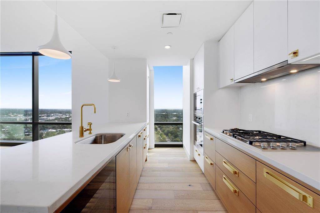 70 Rainey St - Photo 1
