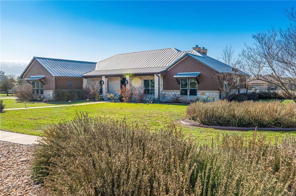 201 Eagle Valley Ln - Photo 1
