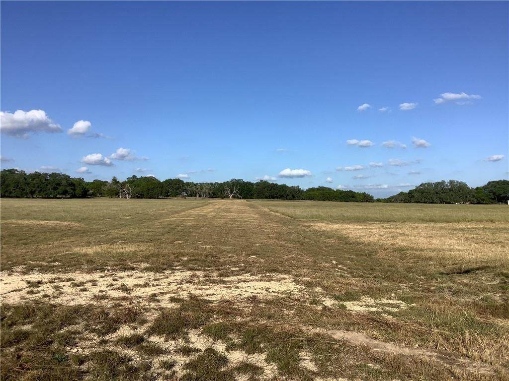 4300 Fm 2325 - Photo 1