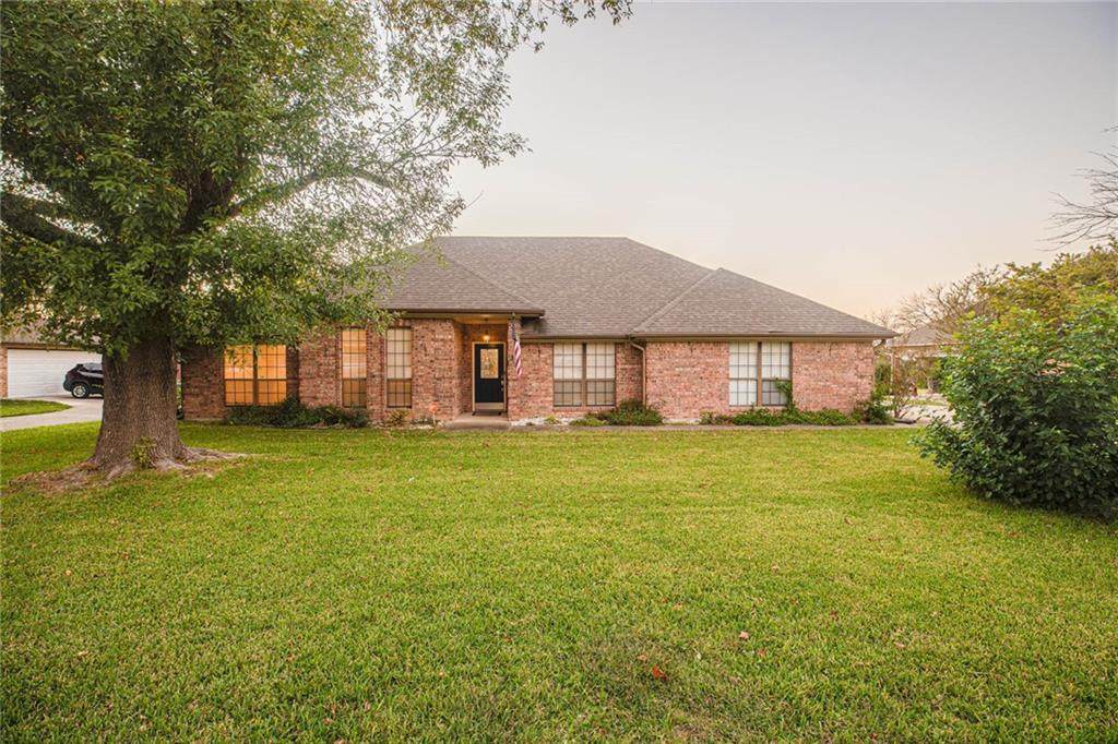 1413 Roy Reynolds Dr - Photo 1