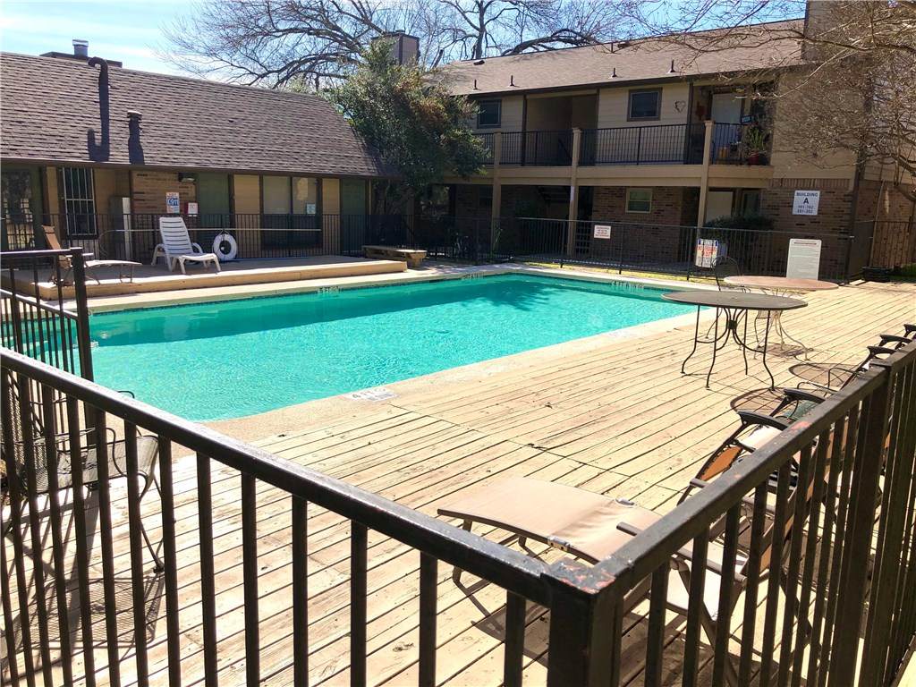 5608 Cougar Dr - Photo 1