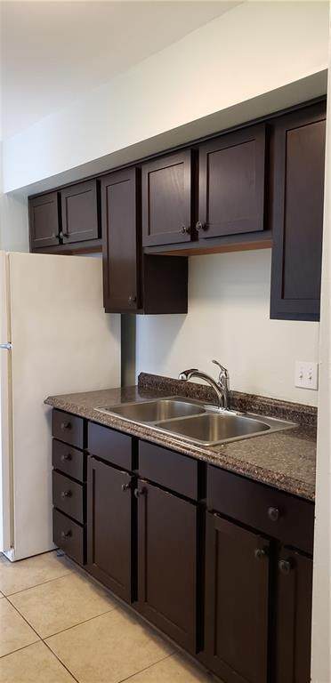 2208 Mission Hill Dr - Photo 1