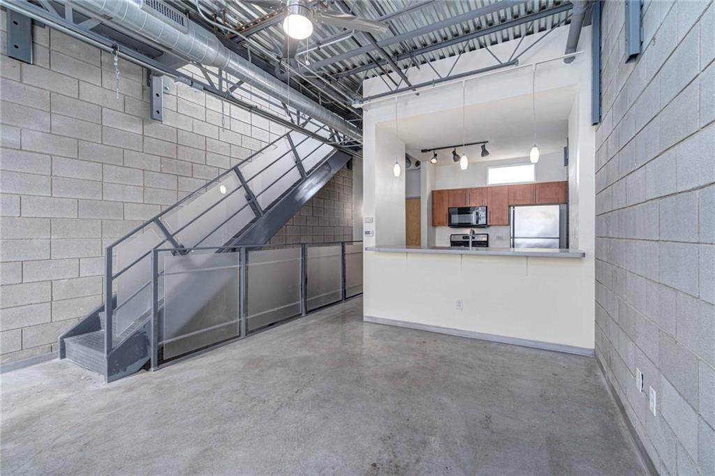 4801 Congress Ave - Photo 1