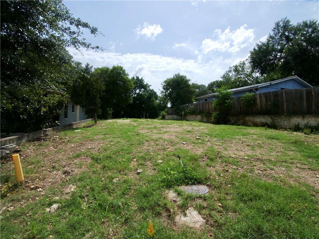 1140 Northwestern Ave - Photo 1