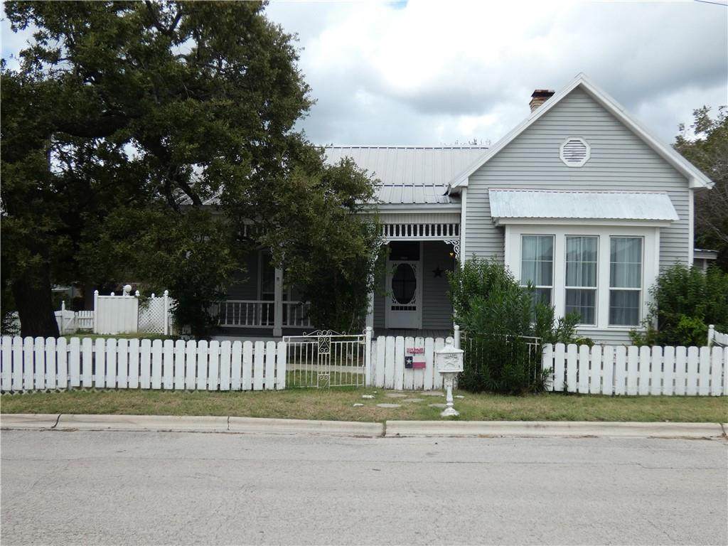 200 Johnson St - Photo 1