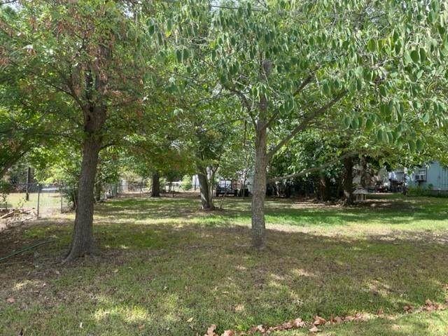 307 5th Ave - Photo 1