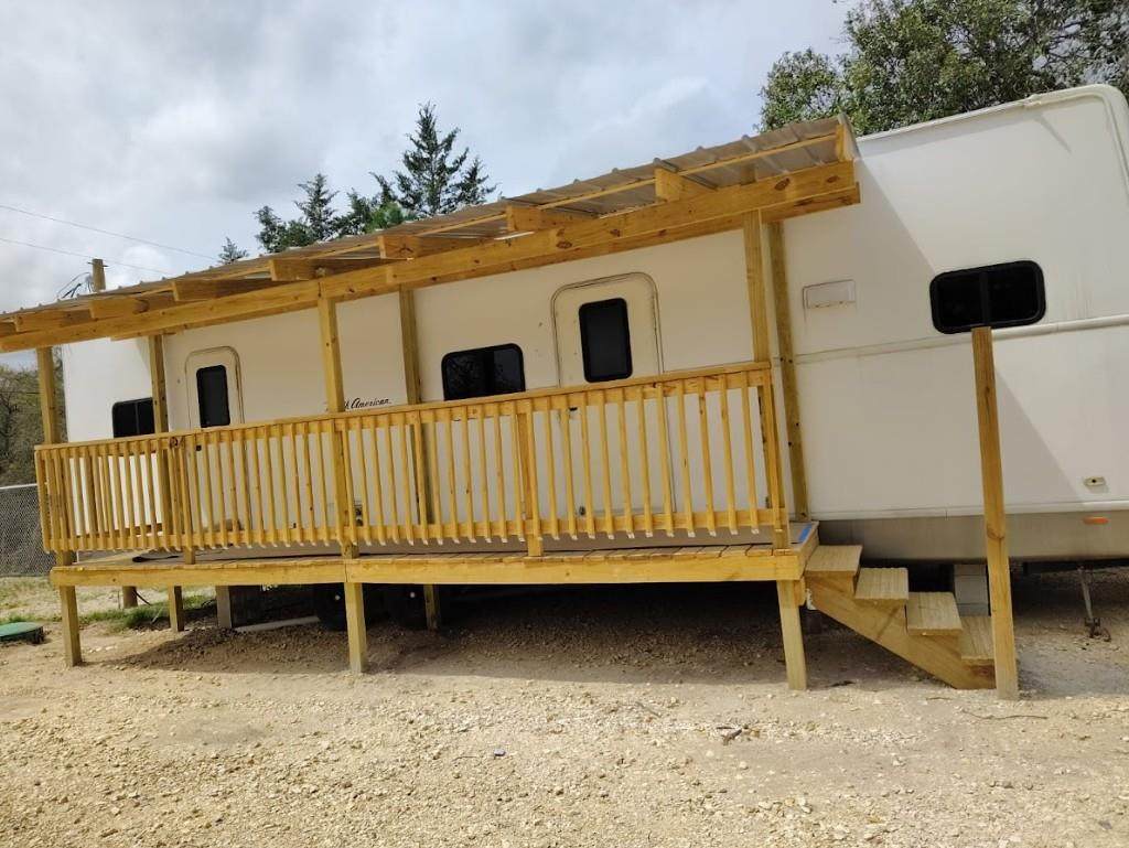 806 Yaupon Dr - Photo 1