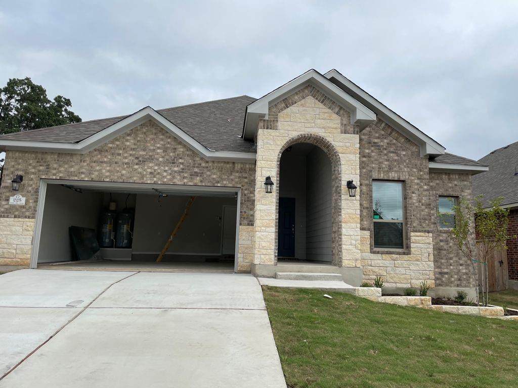 225 Scenic Hills Cir - Photo 1