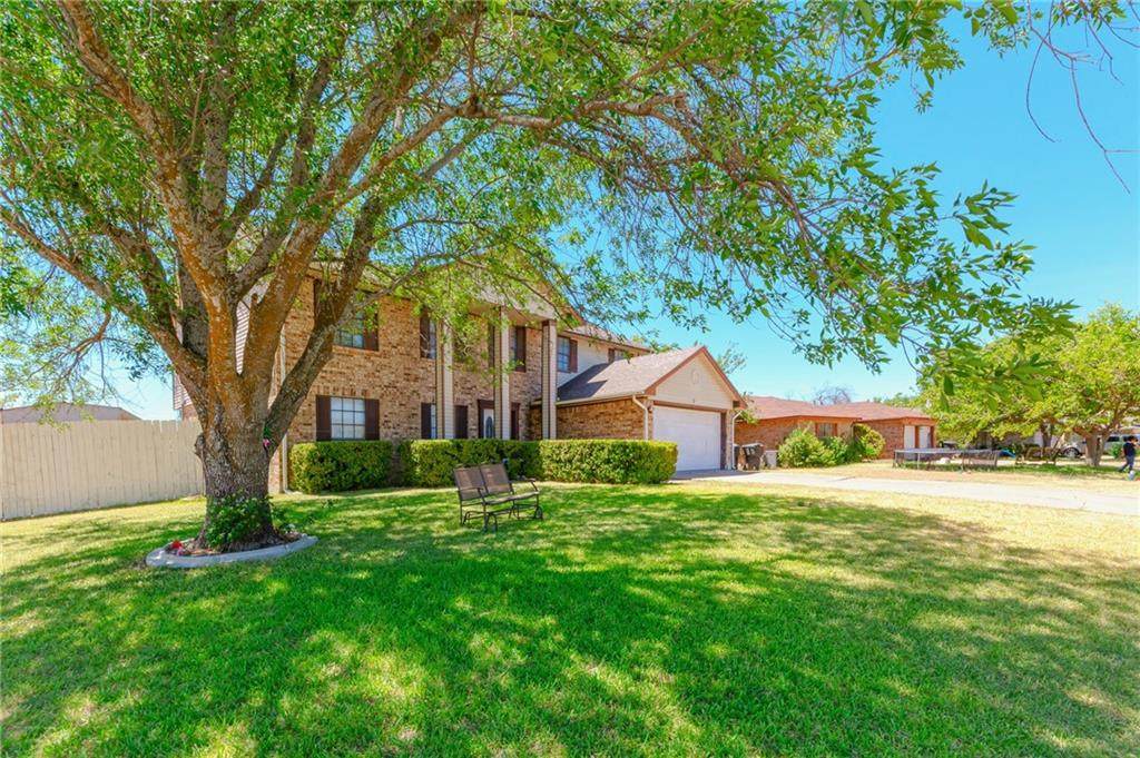 806 Antelope Trl - Photo 1