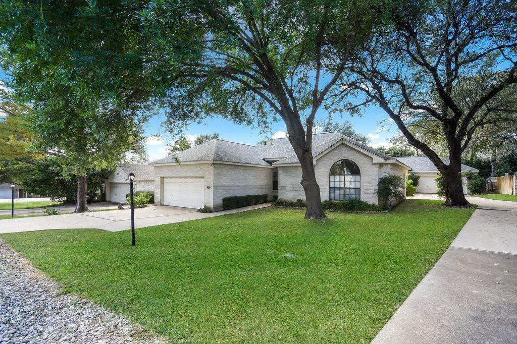 229 Mooring Cir - Photo 1