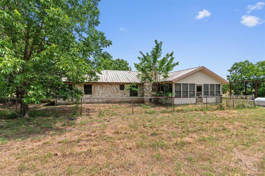3809 Kelly Ln - Photo 1