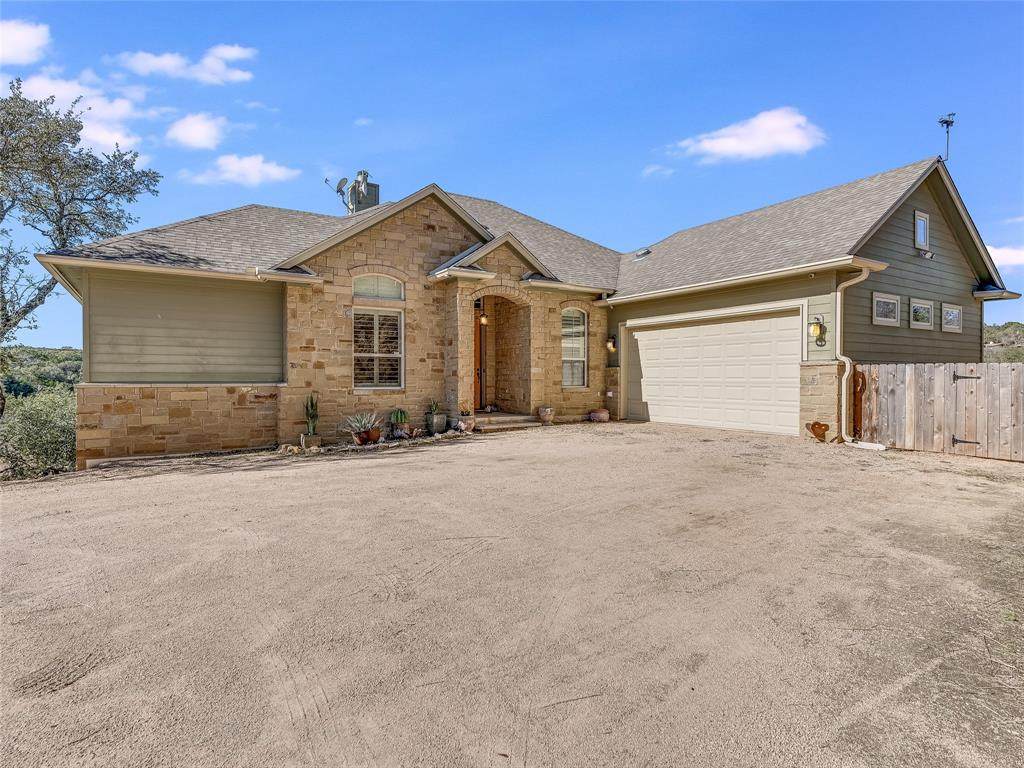 320 Park Ln - Photo 1