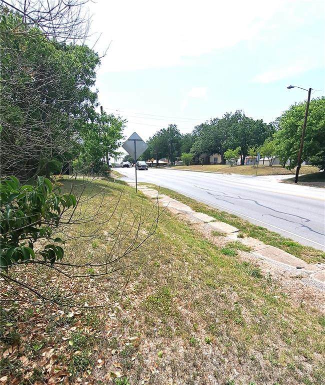 318 Burkett St - Photo 1