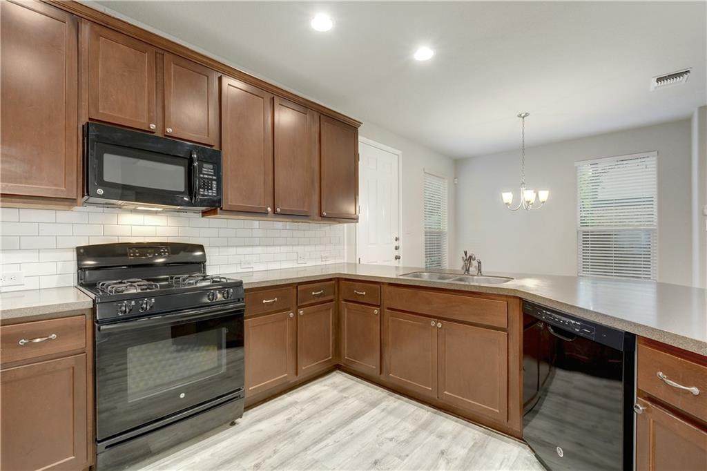 5701 Cougar Dr - Photo 1