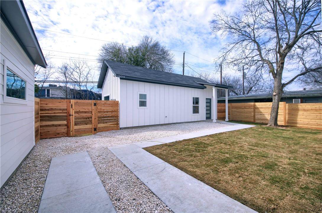 1209 Saint Johns Ave - Photo 1