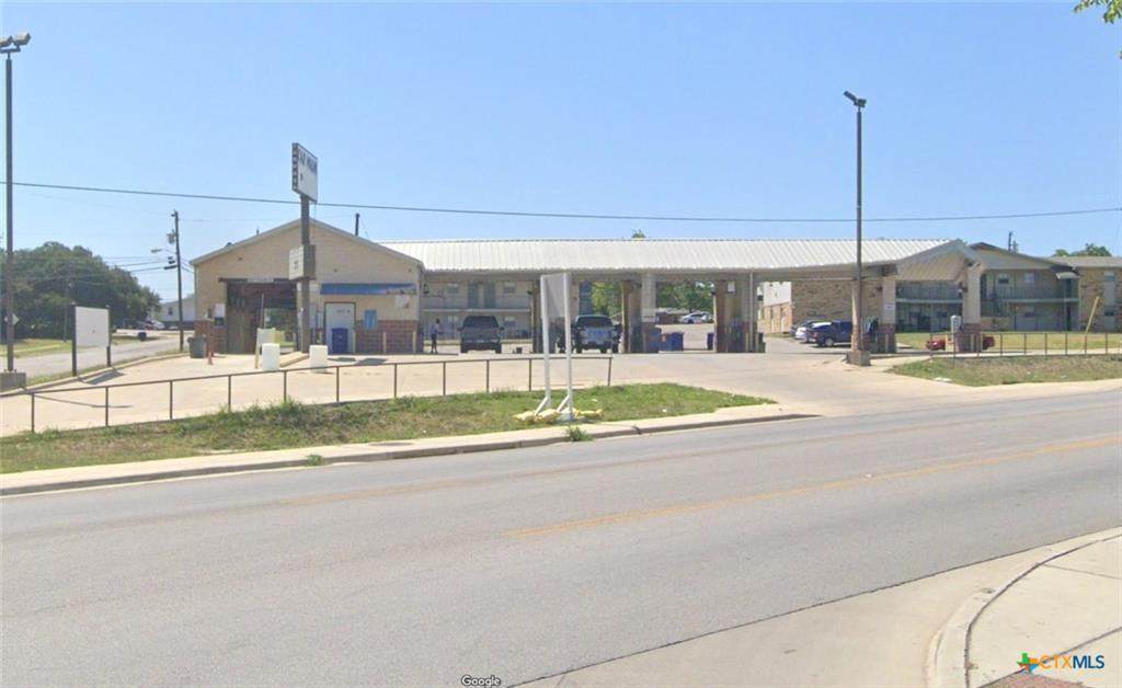 602 1st St - Photo 1