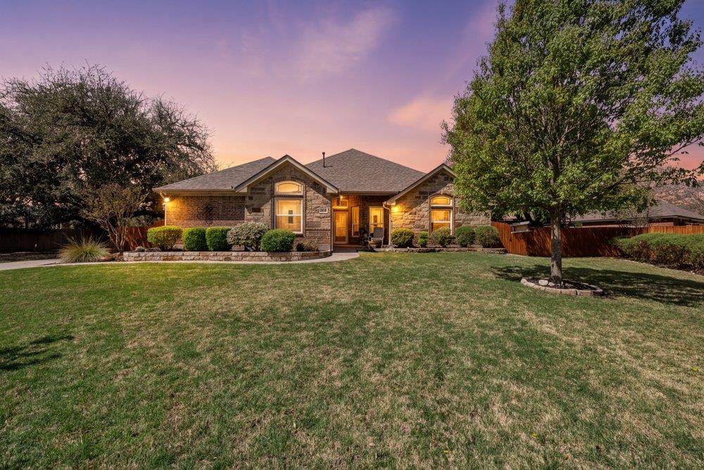 316 Shady Oaks Ln - Photo 1