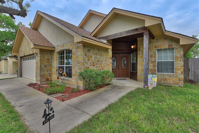 706 Woodland Park Dr - Photo 1