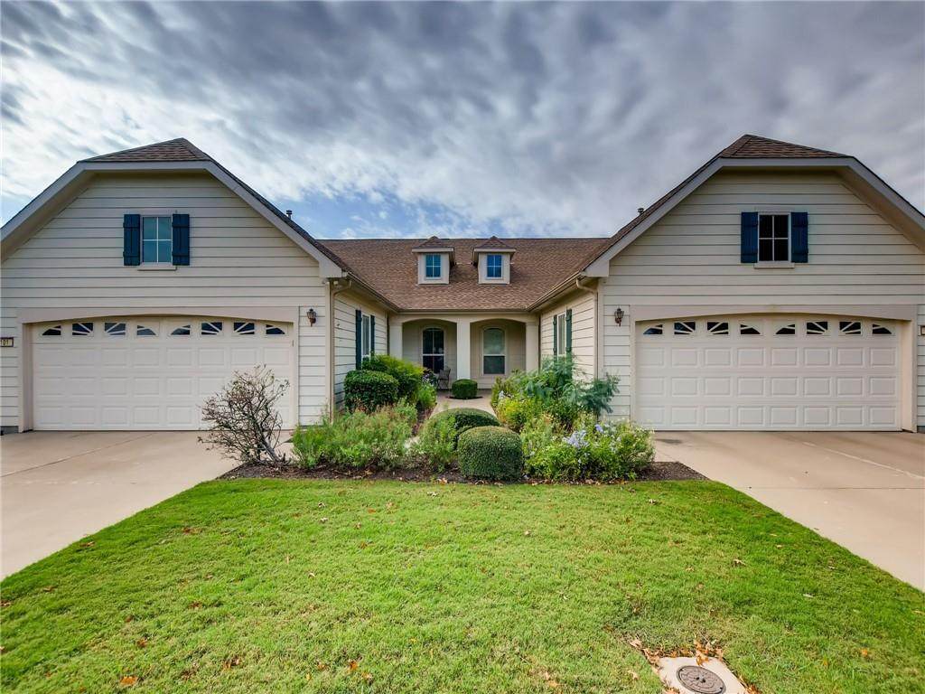 101 Dickens Cir - Photo 1
