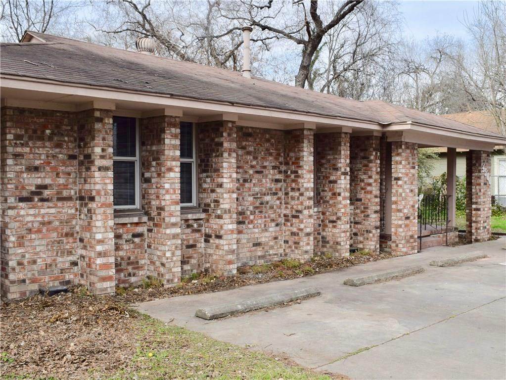 4500 Avenue D - Photo 1