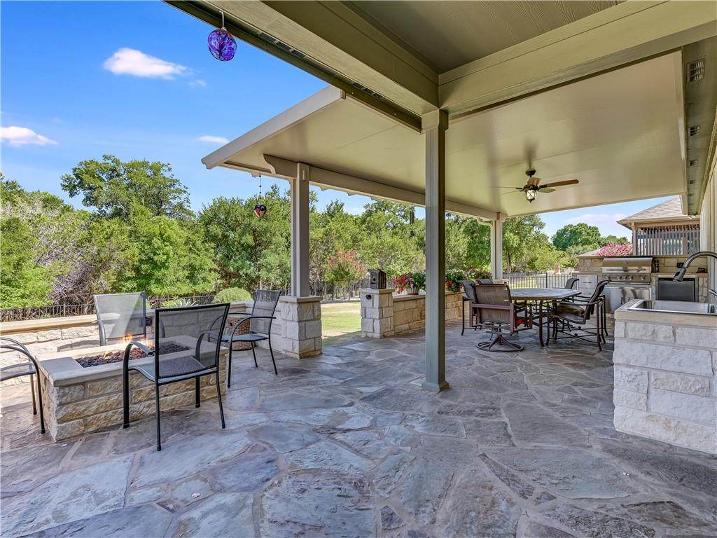 408 Davis Mountain Cir - Photo 1