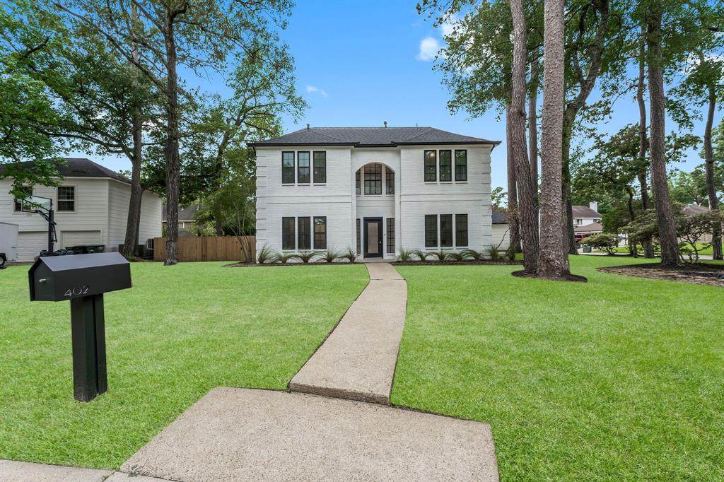 402 Susan Ln - Photo 1