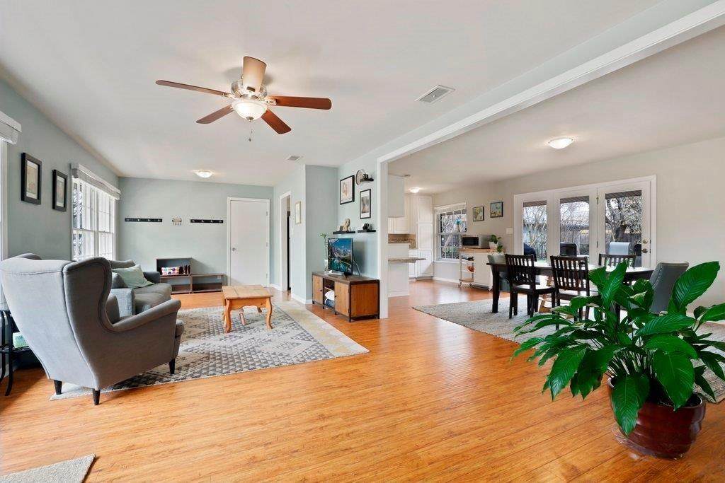 1702 Corona Dr - Photo 1
