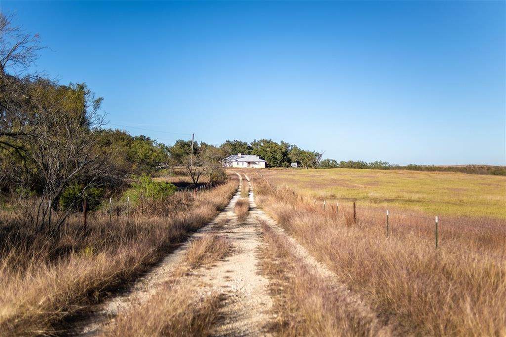 1130 County Road 603 - Photo 1