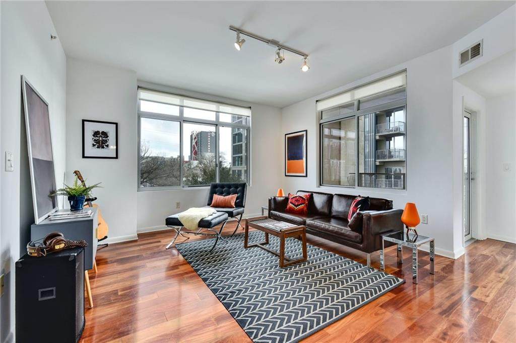 54 Rainey St - Photo 1