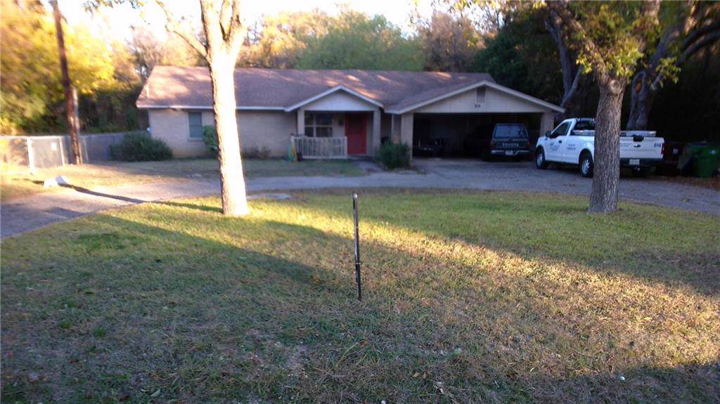 601 Spring St - Photo 1