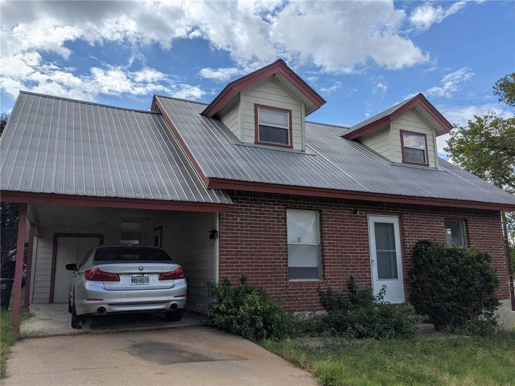 1134 Concho St - Photo 1