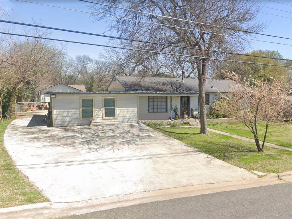 1908 Bissel Ln - Photo 1