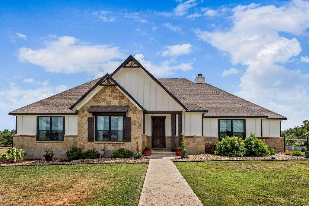 8054 Stone Mountain Trl - Photo 1