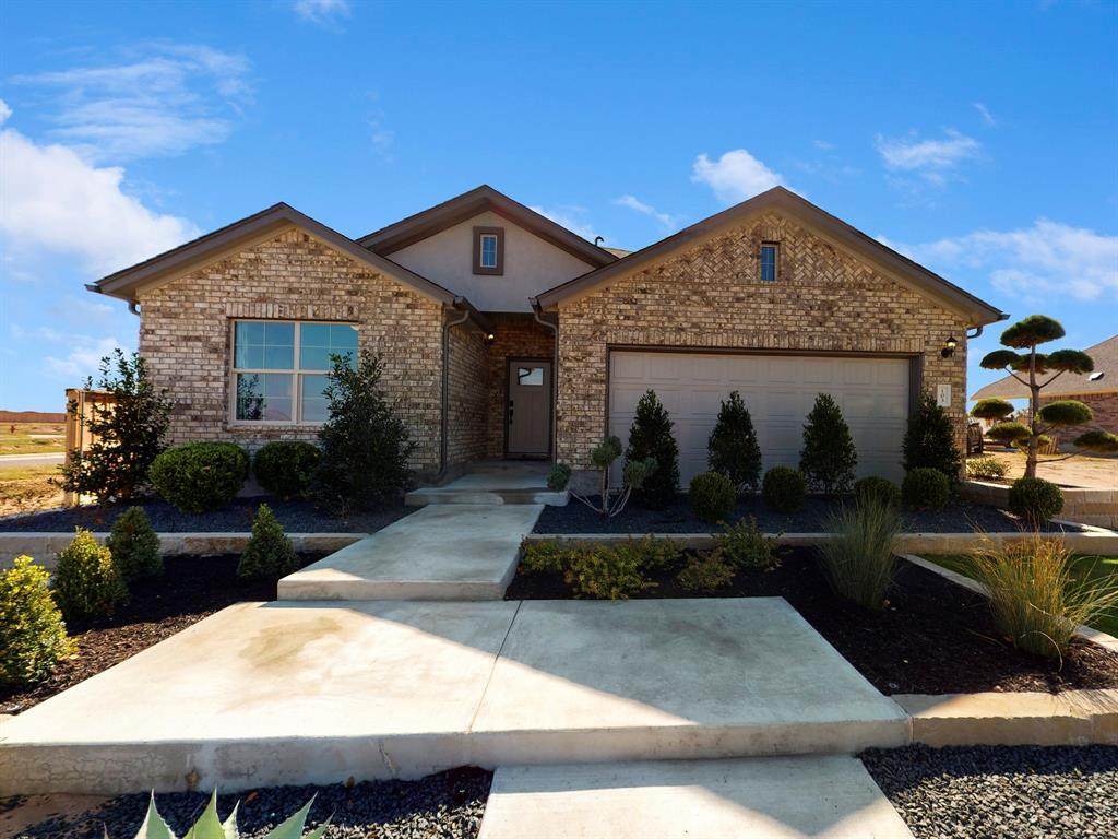 103 Smokebush Trl - Photo 1