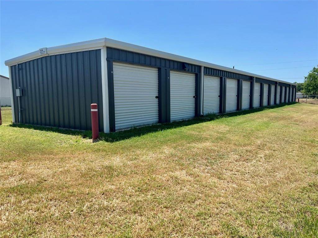 518 Rockdale St - Photo 1