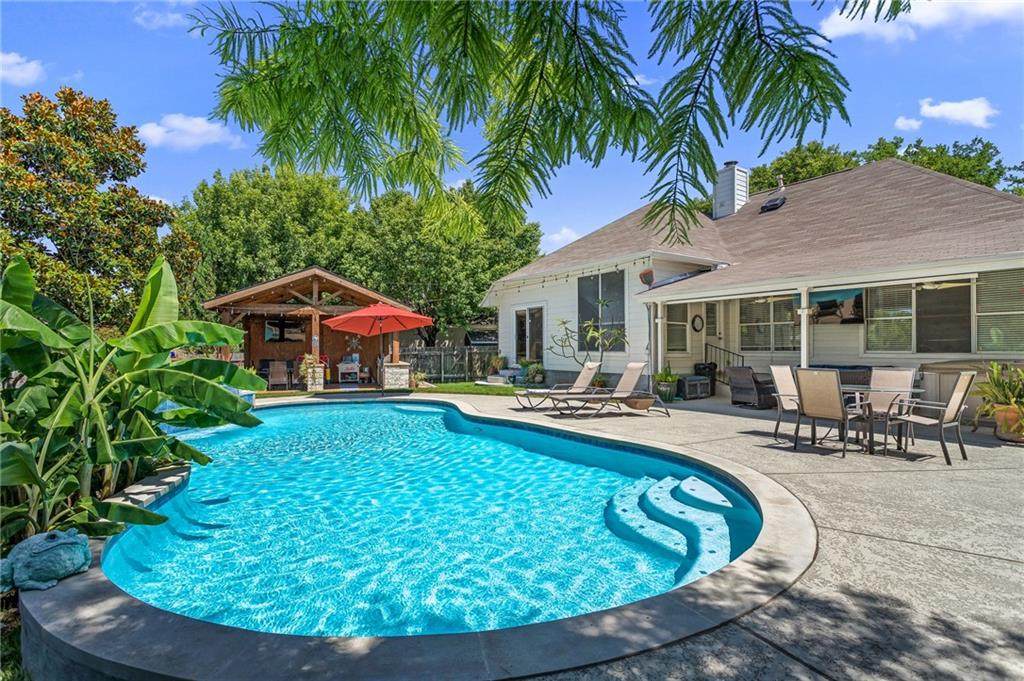 1209 Lacey Oak Loop - Photo 1