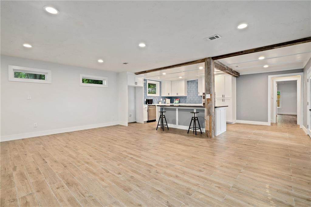 7603 Grover Ave - Photo 1