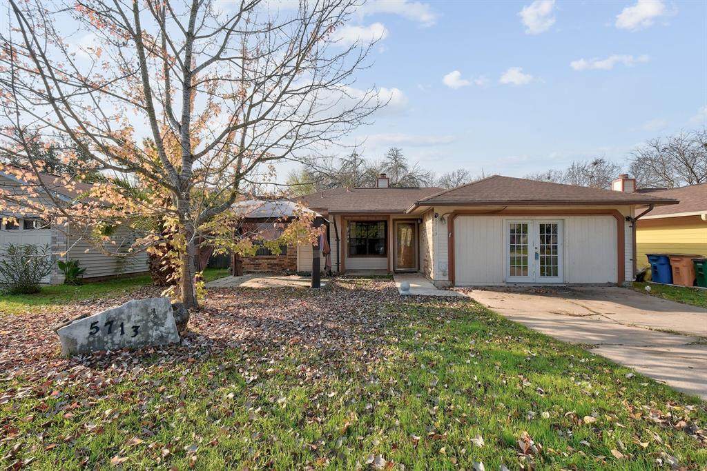 5713 Fence Row - Photo 1