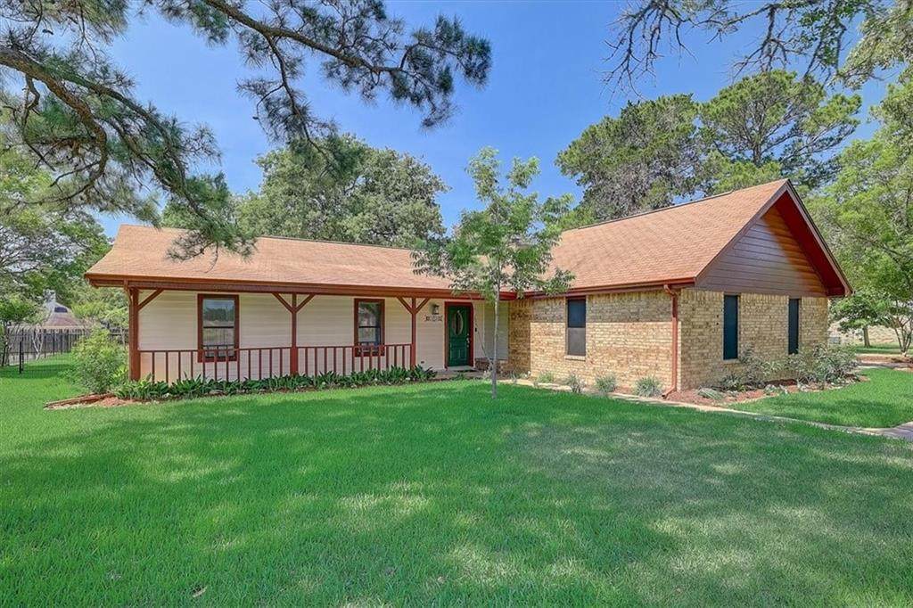 123 Mauna Loa Ln - Photo 1