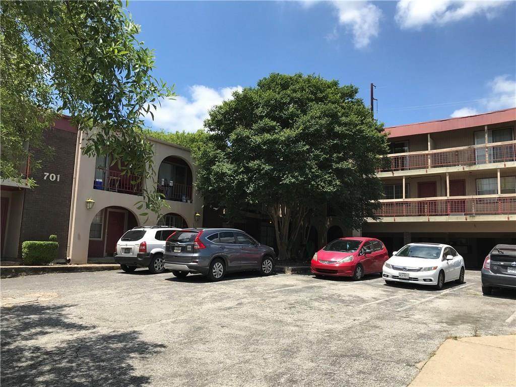 701 North Loop Blvd - Photo 1