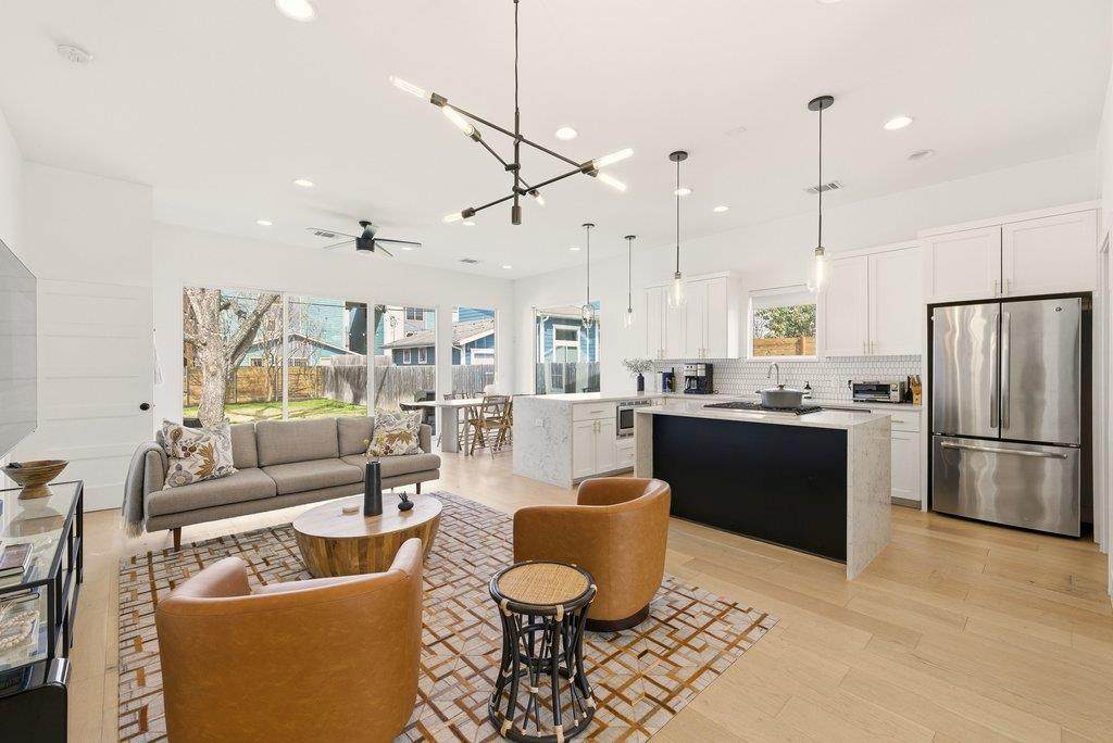 7804 Hardy Dr - Photo 1