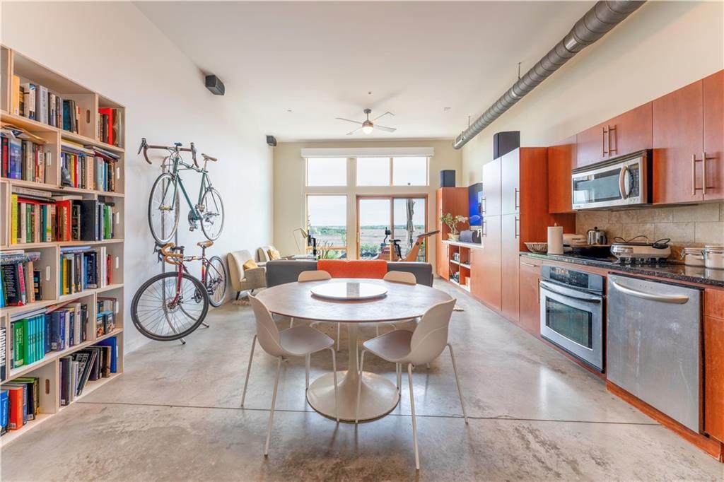 2124 6th St - Photo 1