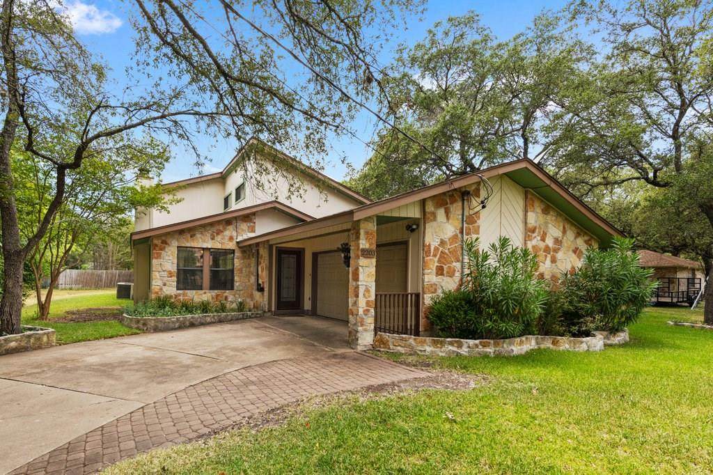 2203 Emerald Isle Dr - Photo 1