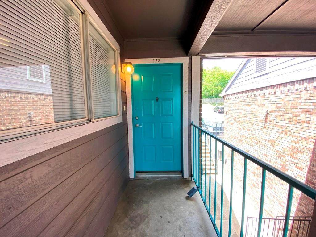 1840 Burton Dr - Photo 1