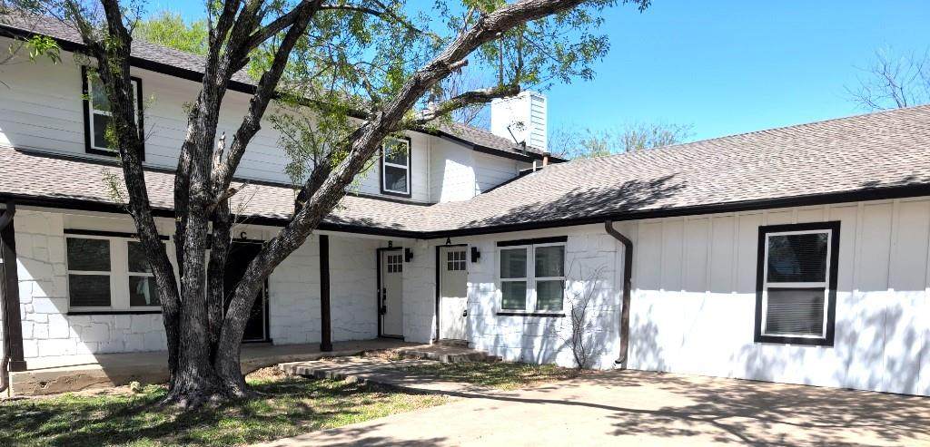 3413 Lynridge Dr - Photo 1